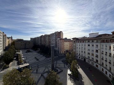 Pis amb ascensor en venda a JUAN DE AYALA,PLAZA