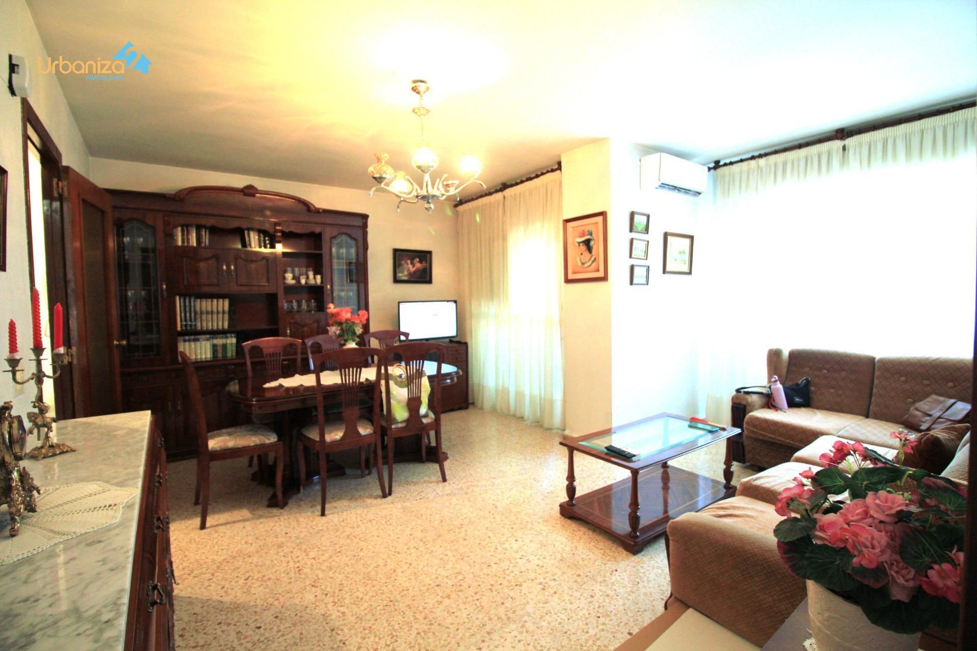 Living room of Flat for sale in Badajoz Capital  with Air Conditioner and Terrace