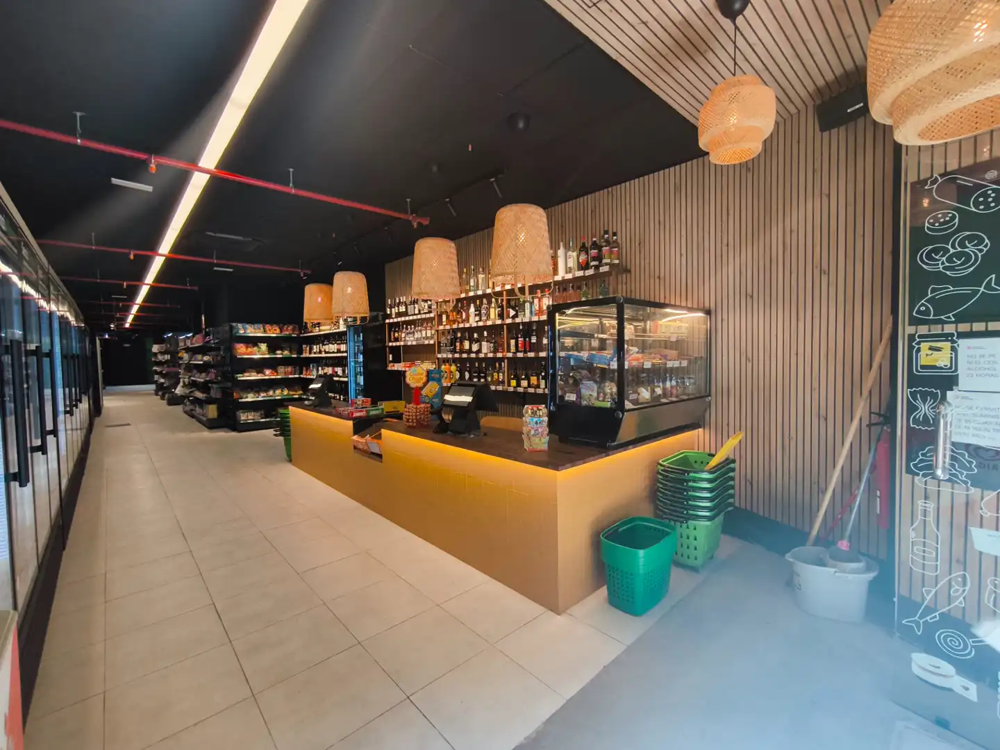 Local en traspas en Barcelona amb Aire condicionat i Moblat