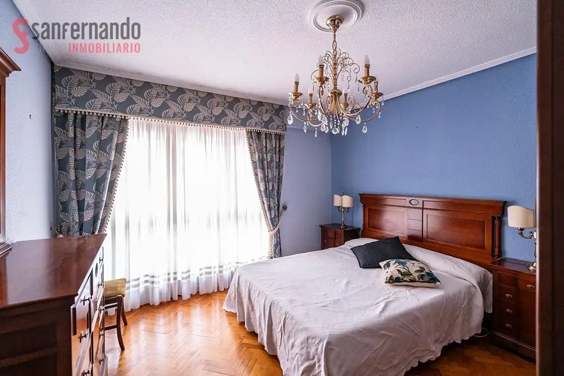 Habitación de Piso en venta en Santander con Calefacción y Trastero