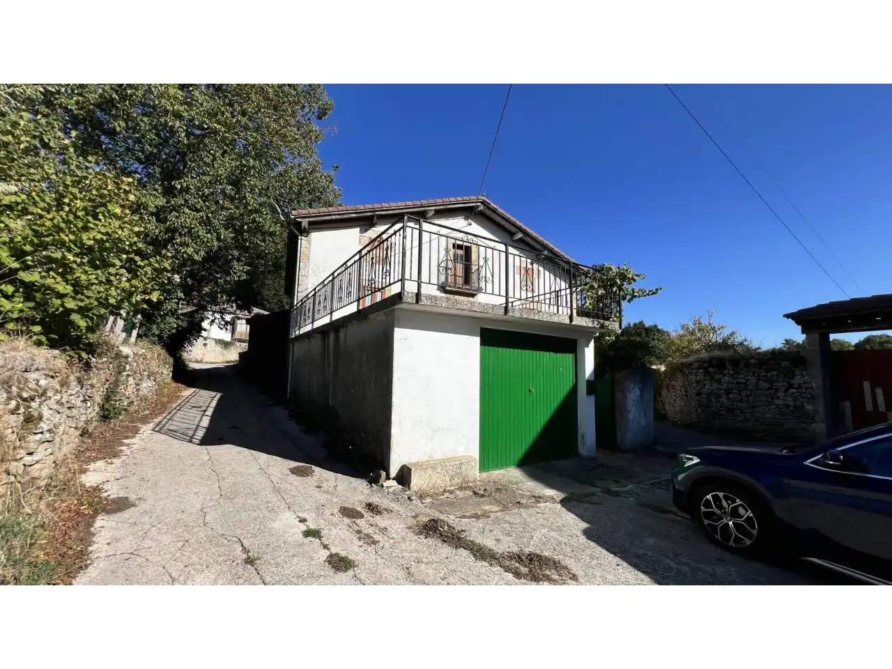 Vista exterior de Casa o xalet en venda en Espinosa de los Monteros amb Jardí privat, Terrassa i Moblat