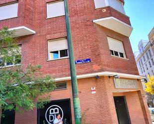 Exterior view of Premises for sale in  Madrid Capital