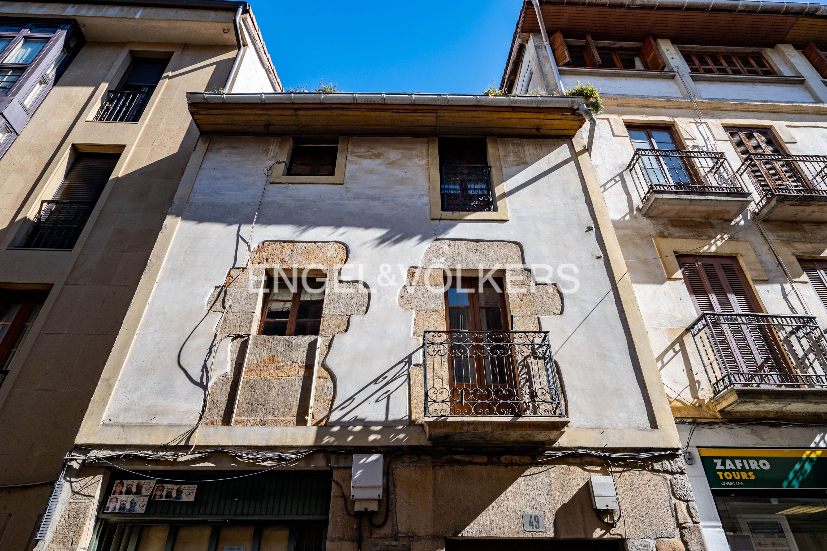 Vista exterior de Casa o xalet en venda en Oñati amb Aire condicionat, Calefacció i Jardí privat