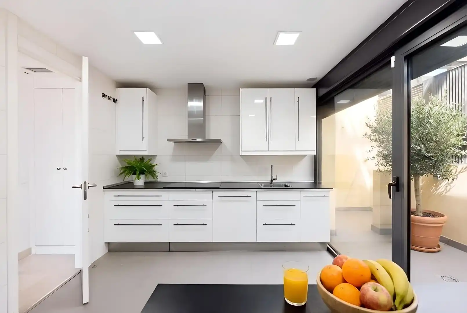 Cocina de Ático en venta en Madrid con Aire acondicionado, Calefacción y Terraza