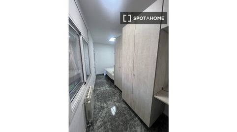 Foto 3 von Zimmer in Les Roquetes, Barcelona Capital