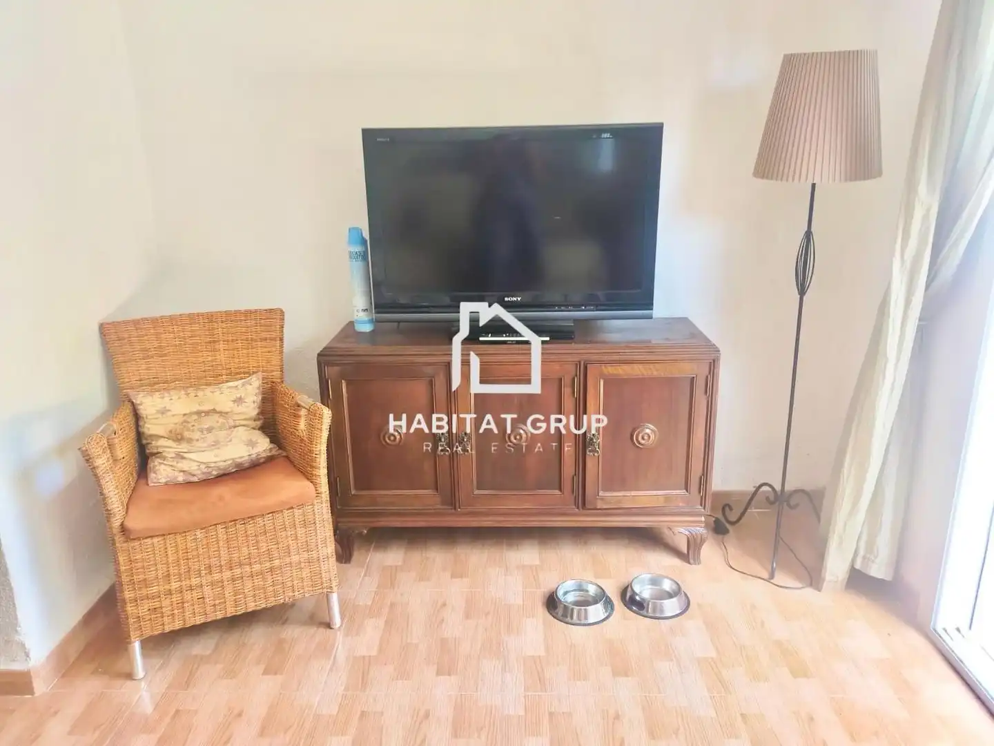 Sala de estar de Casa adosada en venta en Cambrils con Aire acondicionado, Calefacción y Jardín privado