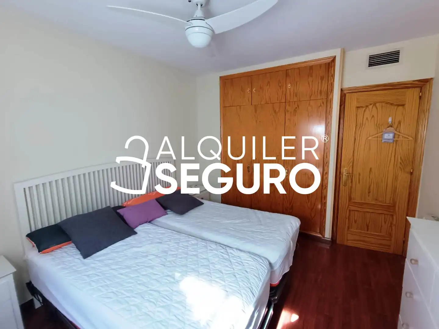 Bedroom of Flat for rent in Zona Centro - Ayuntamiento