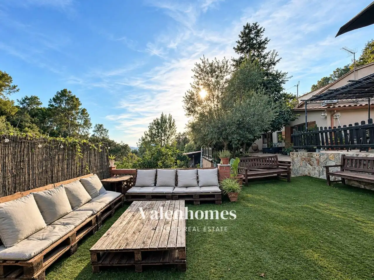 Terraza de Casa o chalet en venta en Molins de Rei, Barcelona