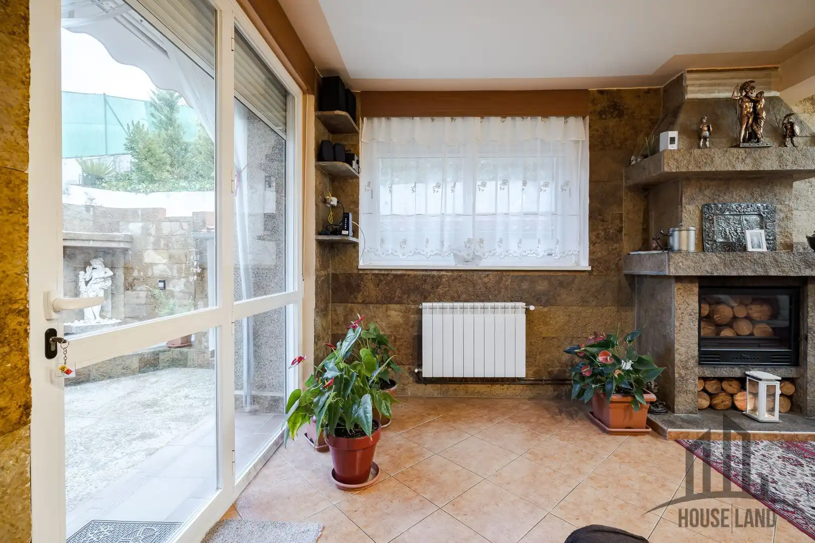 Houses for sale in Fuentenovilla  with Air Conditioner, Heating and Private garden