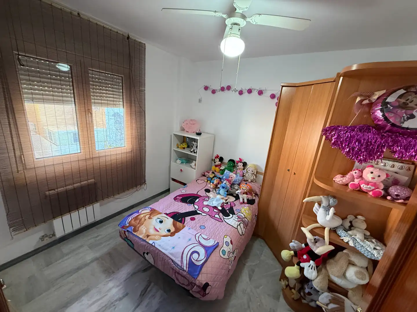 Habitación de Casa o chalet en venta en Las Gabias con Aire acondicionado, Calefacción y Jardín privado