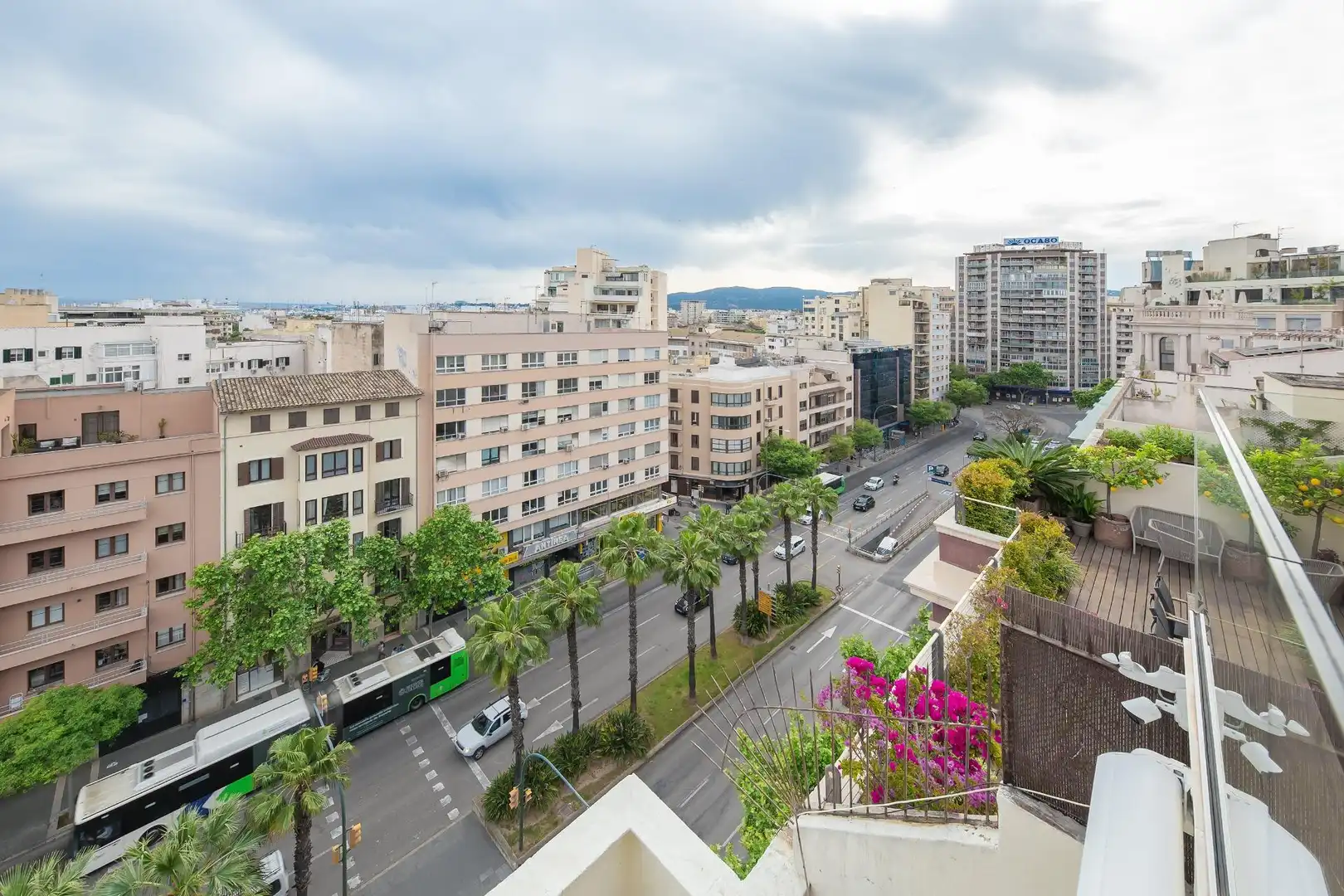 Vista exterior de Àtic en venda en  Palma de Mallorca amb Aire condicionat, Calefacció i Terrassa