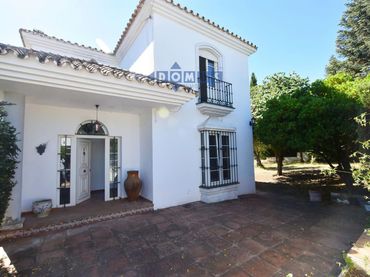 Villa mit Balkon zum Verkauf in Partidas Norte
