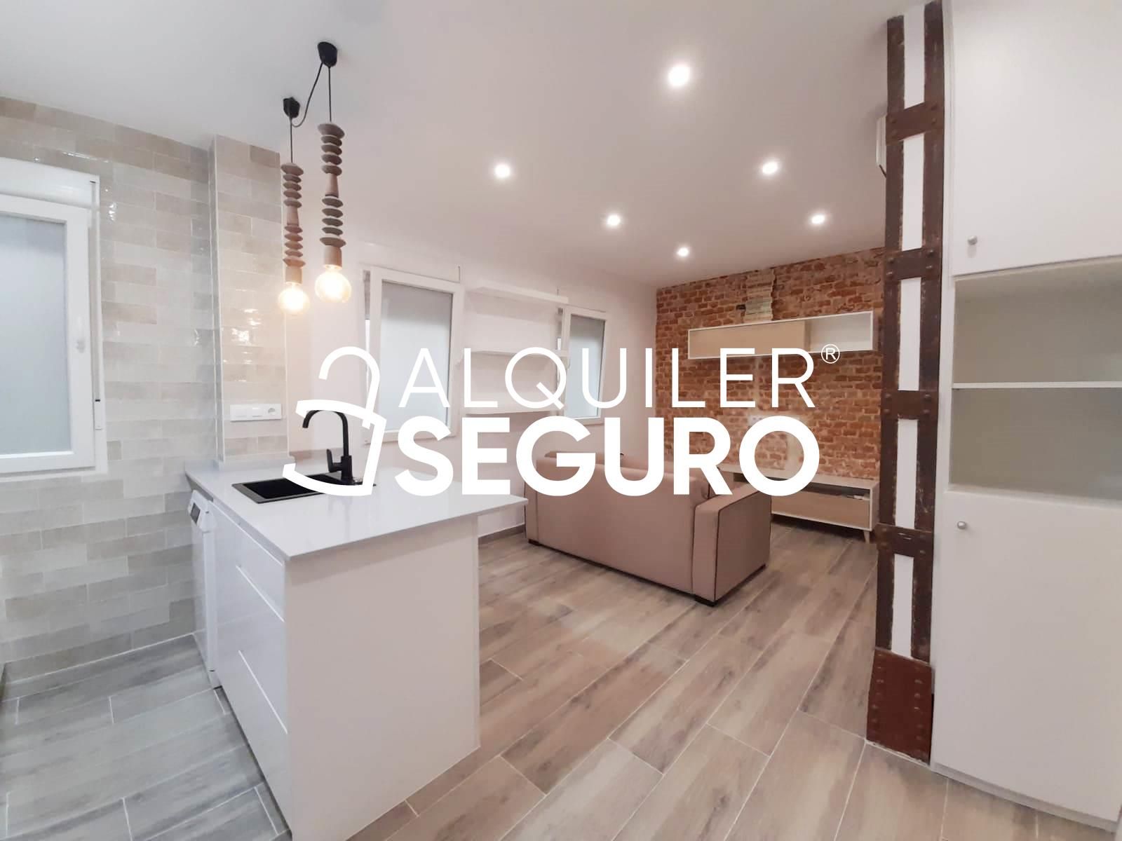 Cocina de Piso de alquiler en  Madrid Capital con Aire acondicionado, Calefacción y Amueblado