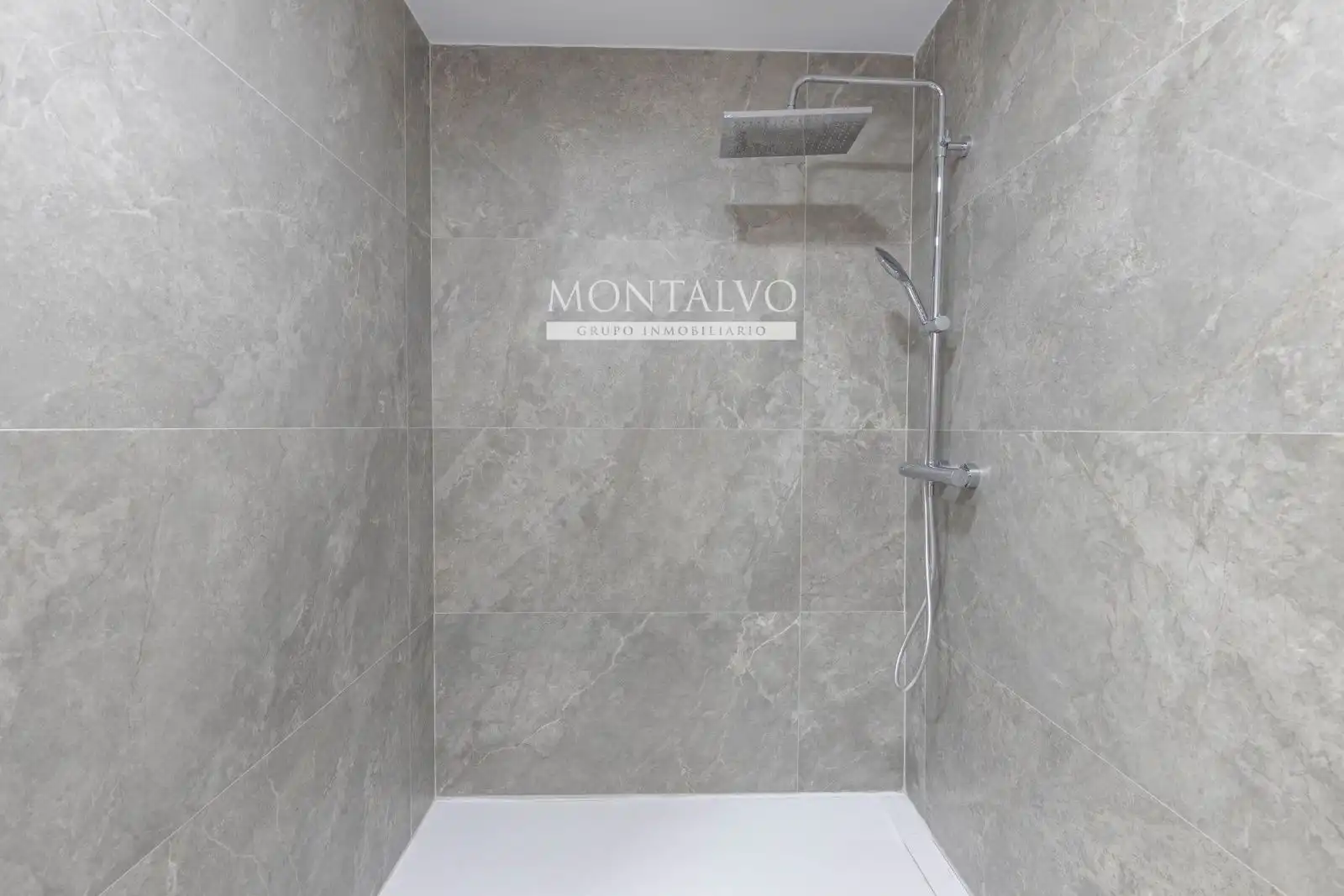 Baño de Casa adosada en venta en Atarfe