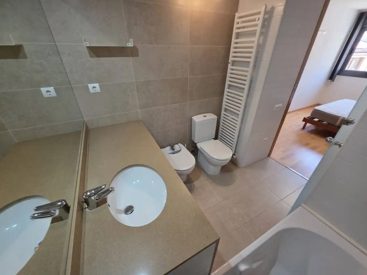 Duplexes for rent in Calle MOSSÈN SERAPI FARRE, Poble Nou