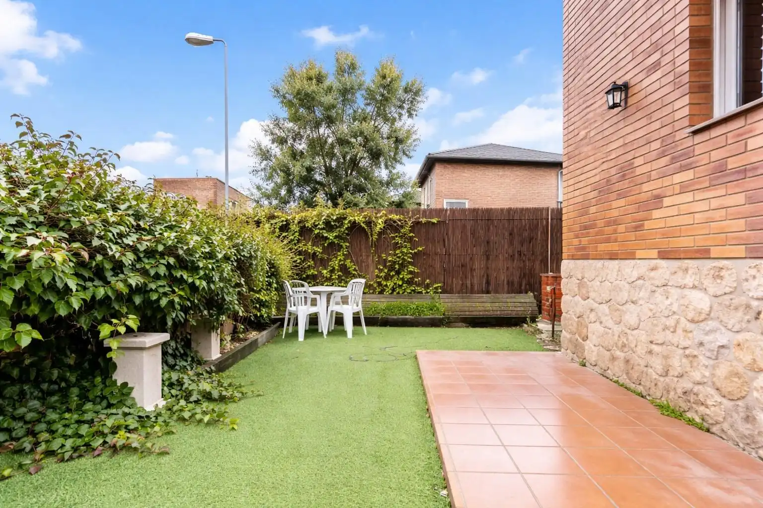 Terrassa de Casa o xalet en venda en Colmenarejo amb Calefacció, Jardí privat i Terrassa