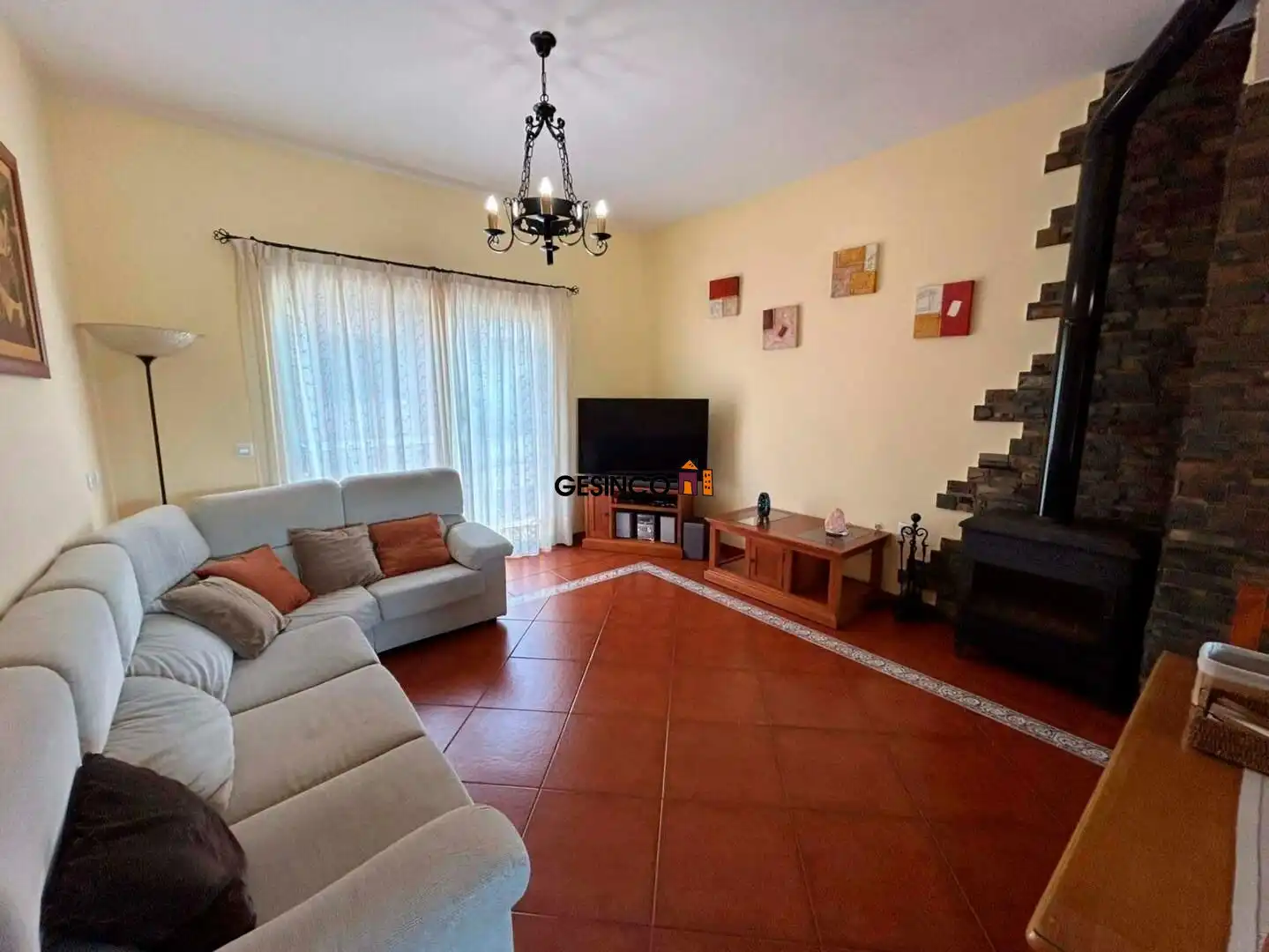 Sala d'estar de Dúplex en venda en Manuel amb Aire condicionat, Terrassa i Moblat