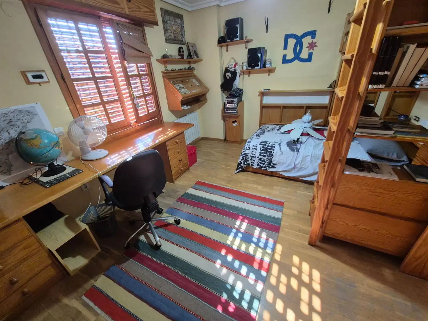 Dormitori de Casa o xalet en venda en Petrer amb Calefacció, Jardí privat i Terrassa