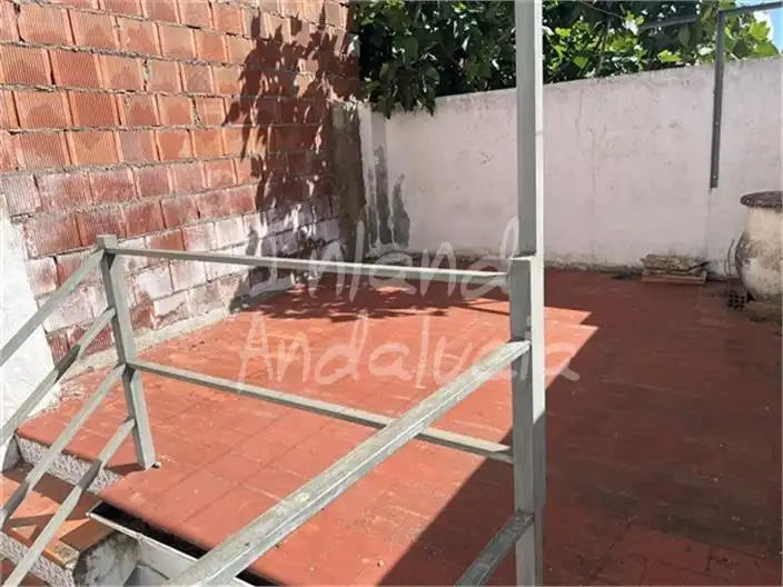 Maison mitoyenne à vendre à Luque