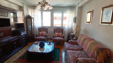 Foto 4 de Piso de alquiler en Rondilla, Valladolid Capital