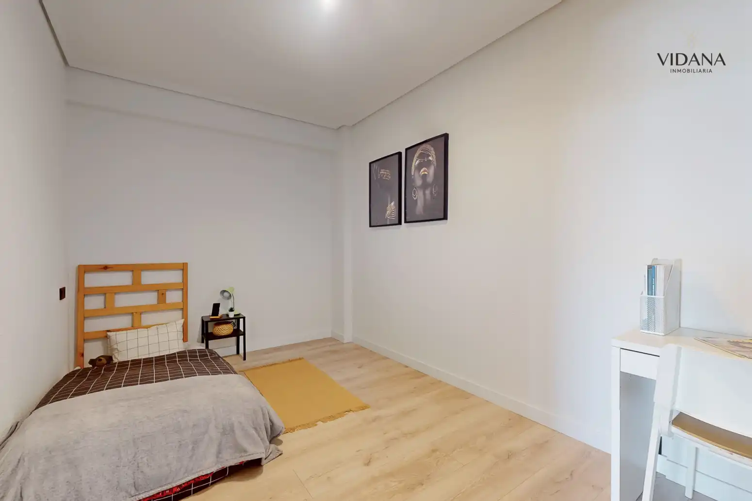 Habitación de Piso en venta en  Pamplona / Iruña con Calefacción, Parquet y Terraza