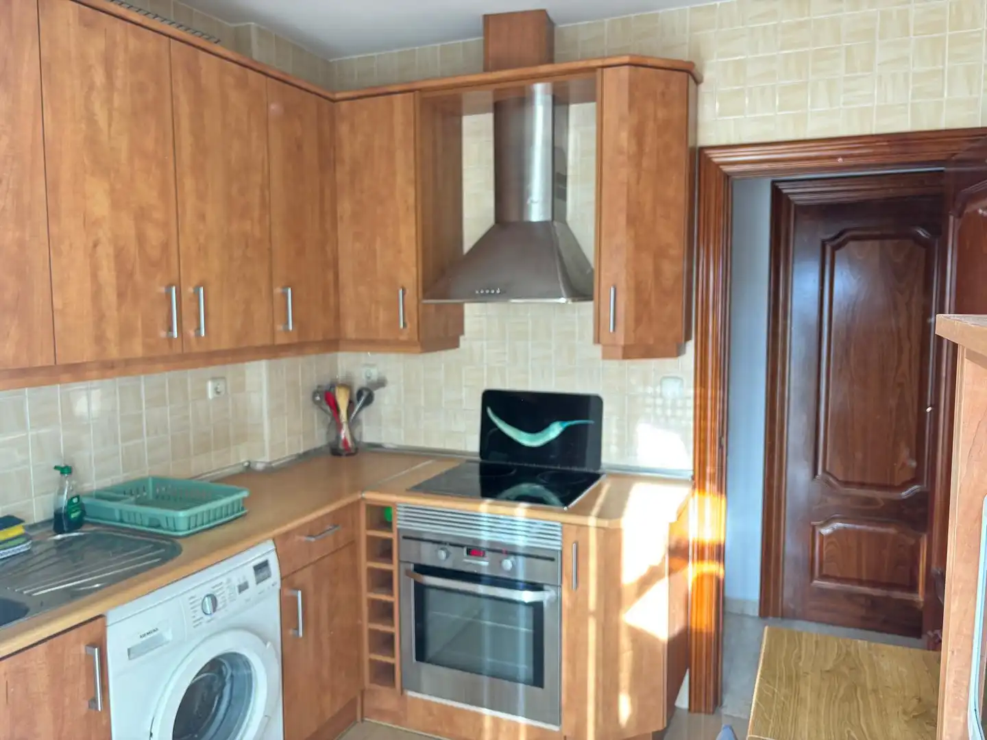 Kitchen of Flat for rent in Zaragoza  with Heating, Furnished and Oven