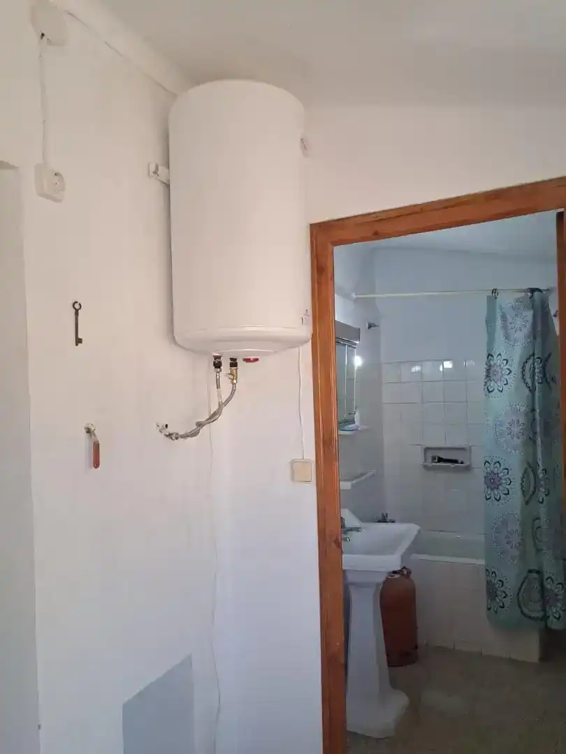 Bany de Casa o xalet de lloguer en Magallón amb Jardí privat, Traster i Moblat