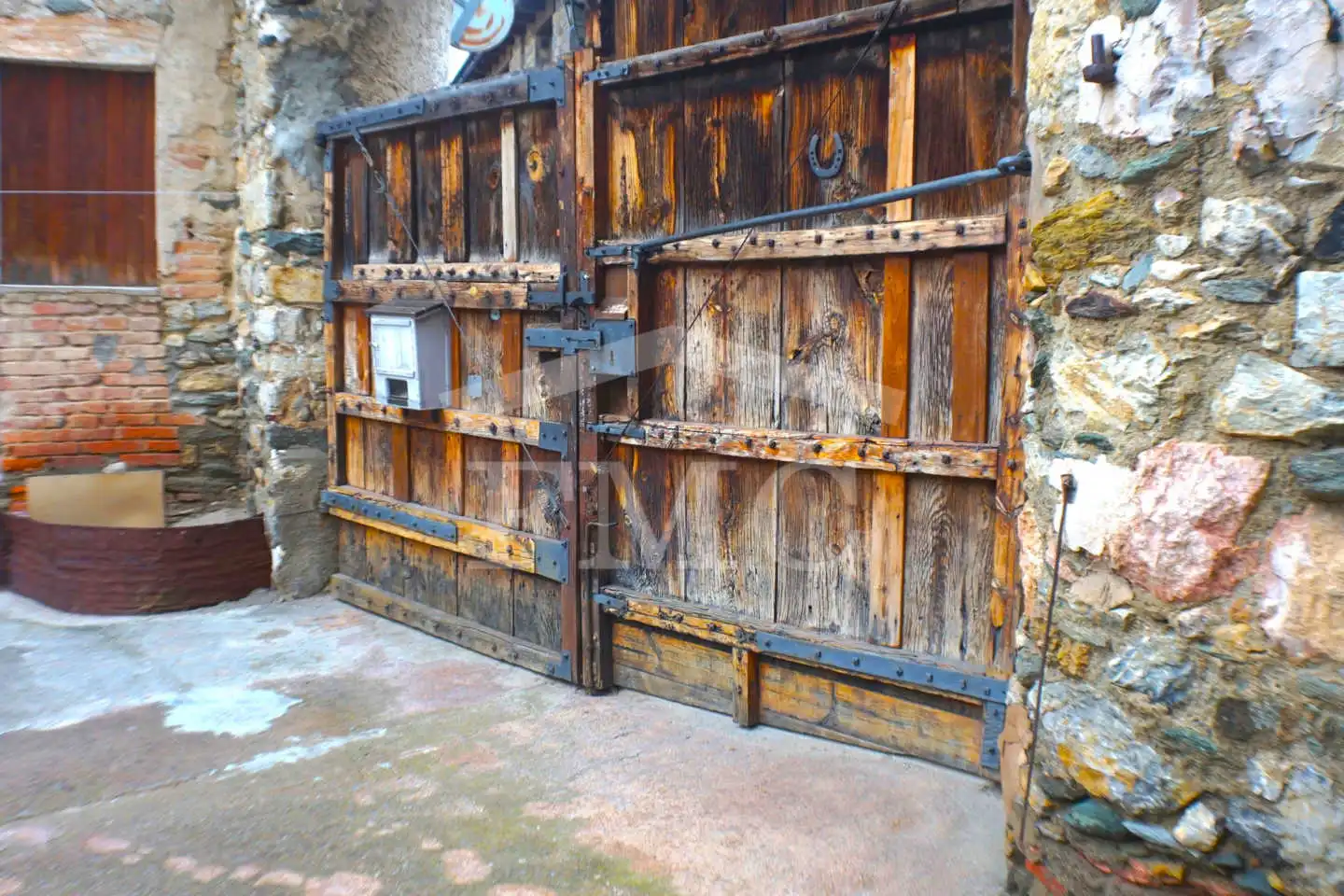 Finca rústica en venda en Alp amb Jardí privat i Traster