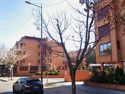 Vista exterior de Planta baixa en venda en Pozuelo de Alarcón amb Terrassa