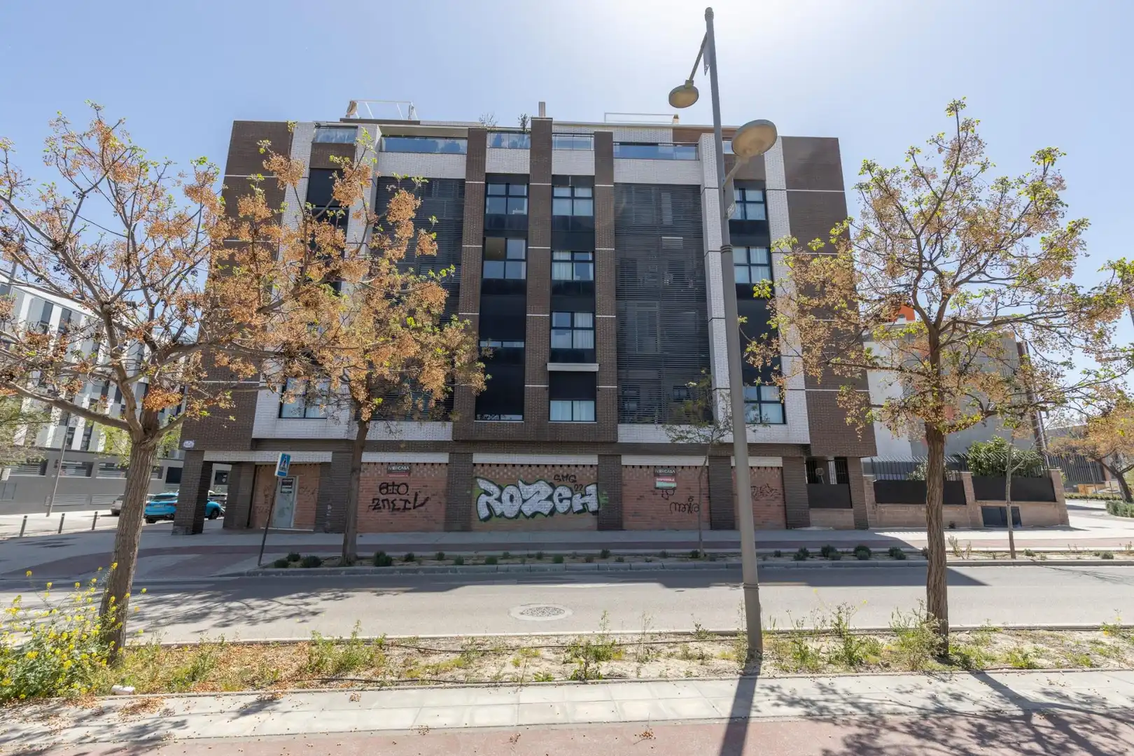Vista exterior de Piso en venta en Armilla con Aire acondicionado, Calefacción y Piscina comunitaria