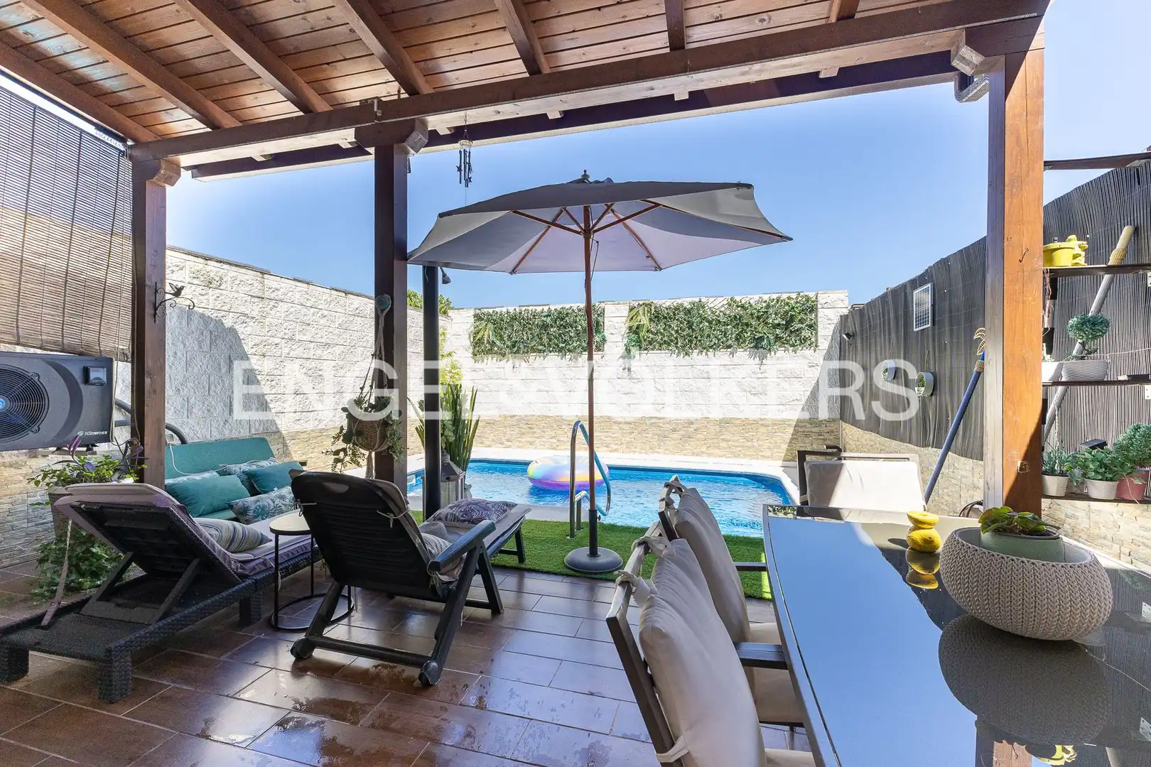 Terrassa de Casa adosada en venda en Mejorada del Campo amb Aire condicionat, Calefacció i Jardí privat