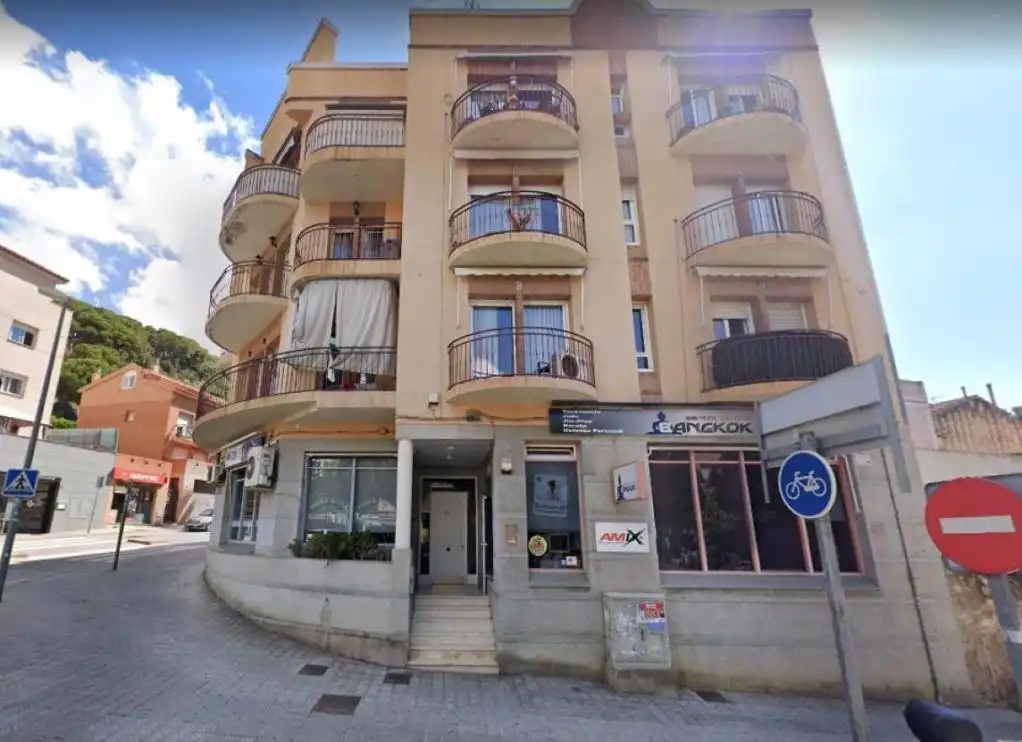 Außenansicht von Garage zum Verkauf in Canet de Mar