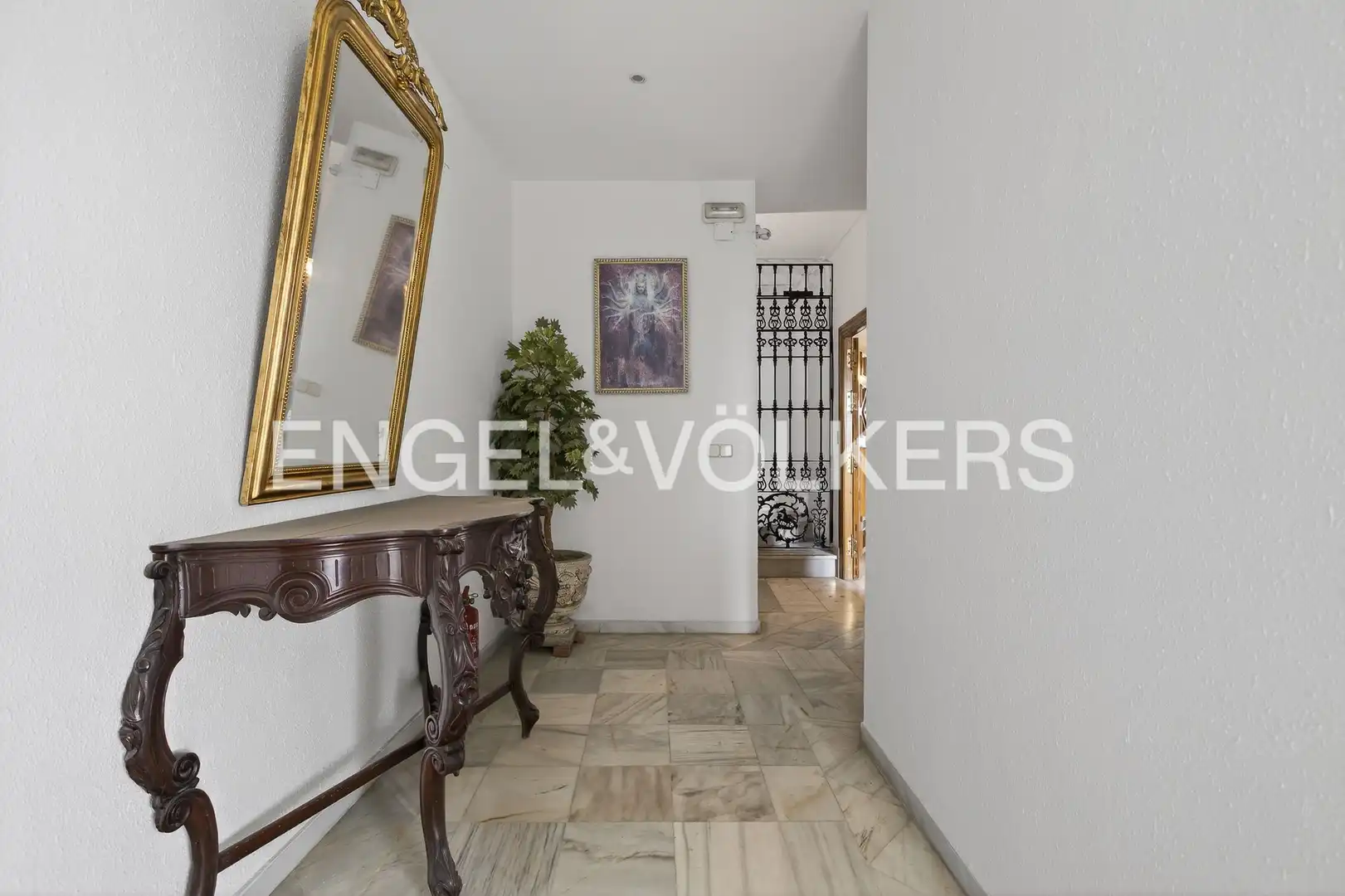 Houses for sale in Sevilla  with Air Conditioner, Heating and Parquet flooring