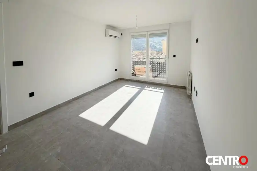 Schlafzimmer von Wohnung zum Verkauf in Cenes de la Vega mit Klimaanlage, Heizung und Privatgarten