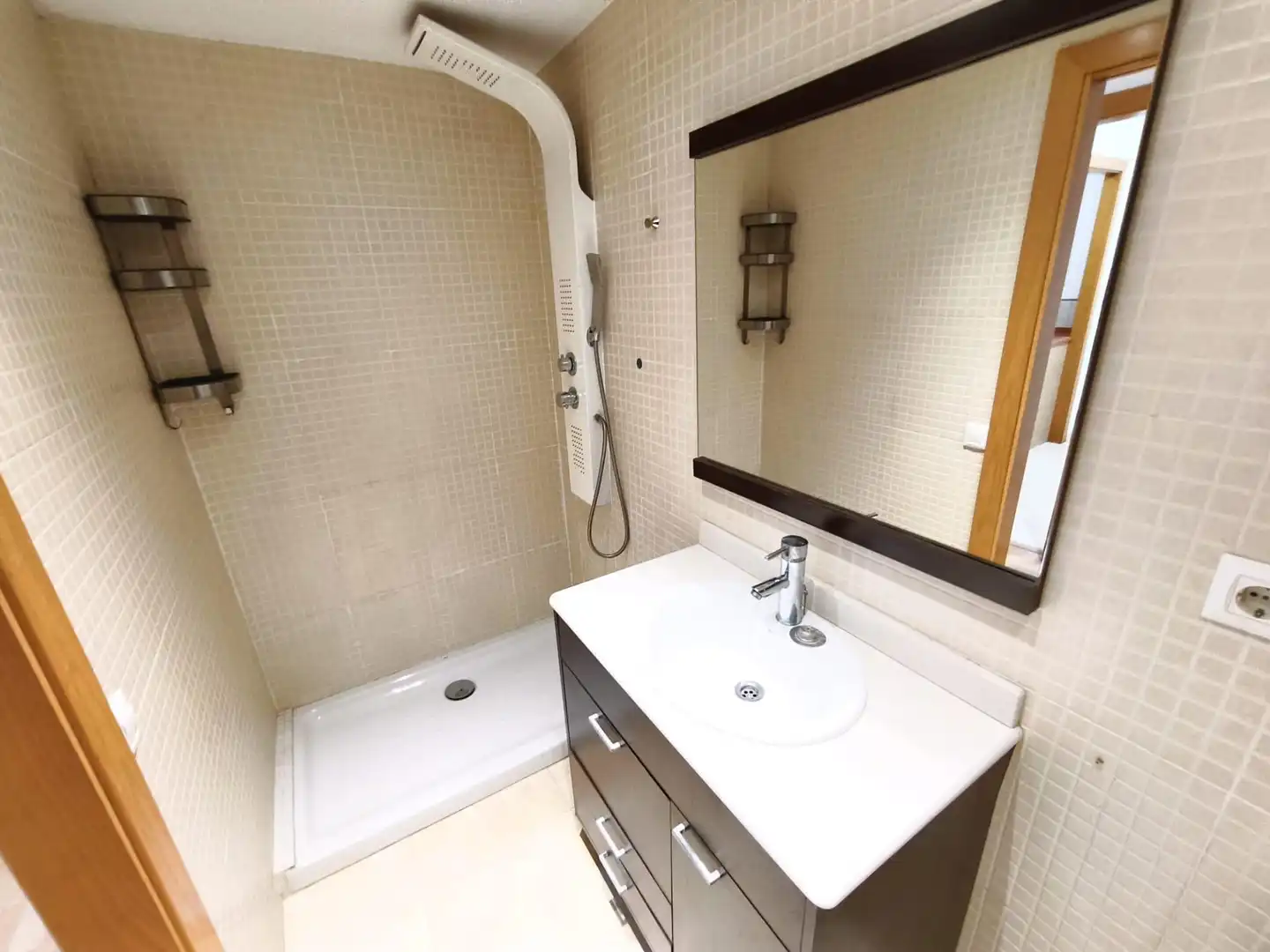 Baño de Planta baja en venta en Terrassa con Calefacción, Jardín privado y Parquet