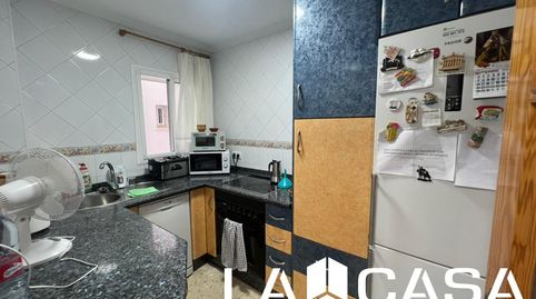 Foto 3 de Piso en venta en Calle Juan Sebastian Elcano, Centro - Doña Mercedes, Dos Hermanas