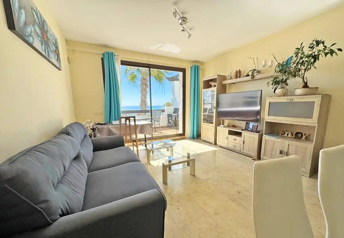 Apartment with pool for sale in La Alcaidesa, imagen 6