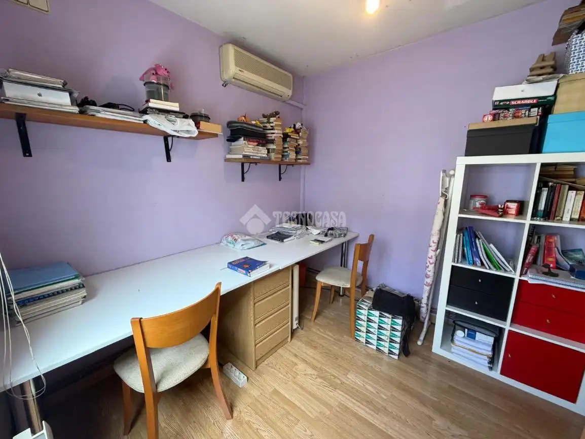Flat for sale in Getafe  with Air Conditioner, Heating and Furnished