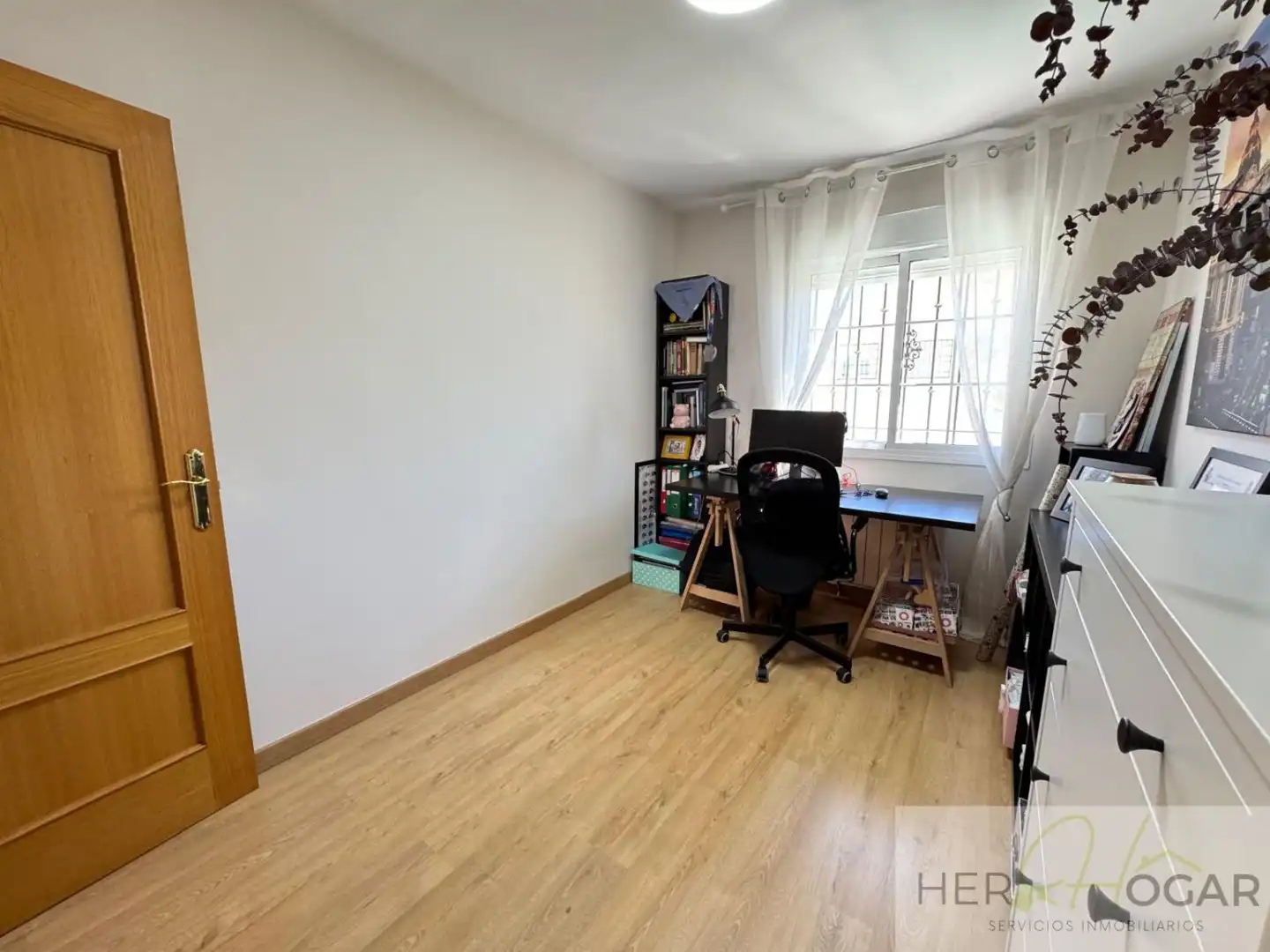 Habitación de Casa o chalet en venta en Burguillos de Toledo con Aire acondicionado, Calefacción y Jardín privado