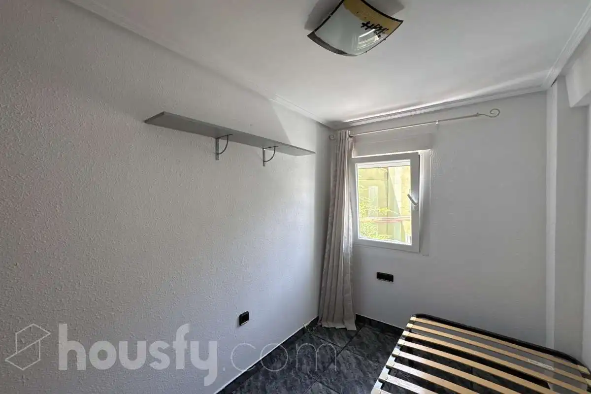 Habitación de Piso de alquiler en Alcalá de Henares con Aire acondicionado, Calefacción y Balcón