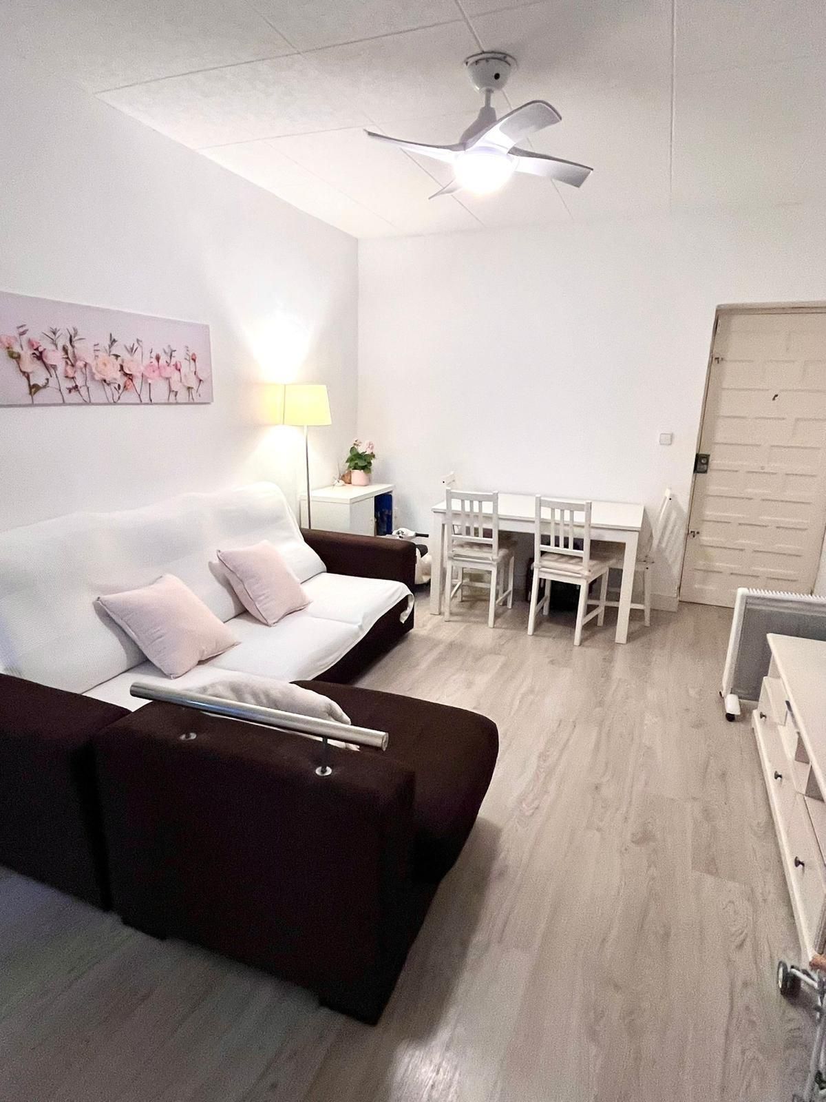 Sala d'estar de Pis en venda en Sant Pere de Ribes amb Aire condicionat