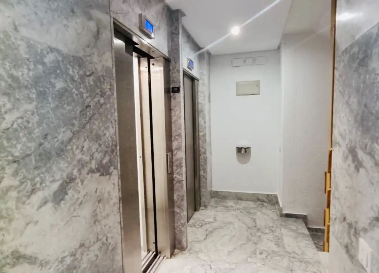 Appartamento con piscina in vendita a Zona Pueblo, imagen 12