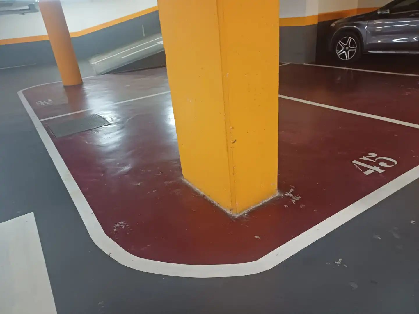 Parking de Piso en venta en Sant Adrià de Besòs con Aire acondicionado, Calefacción y Jardín privado