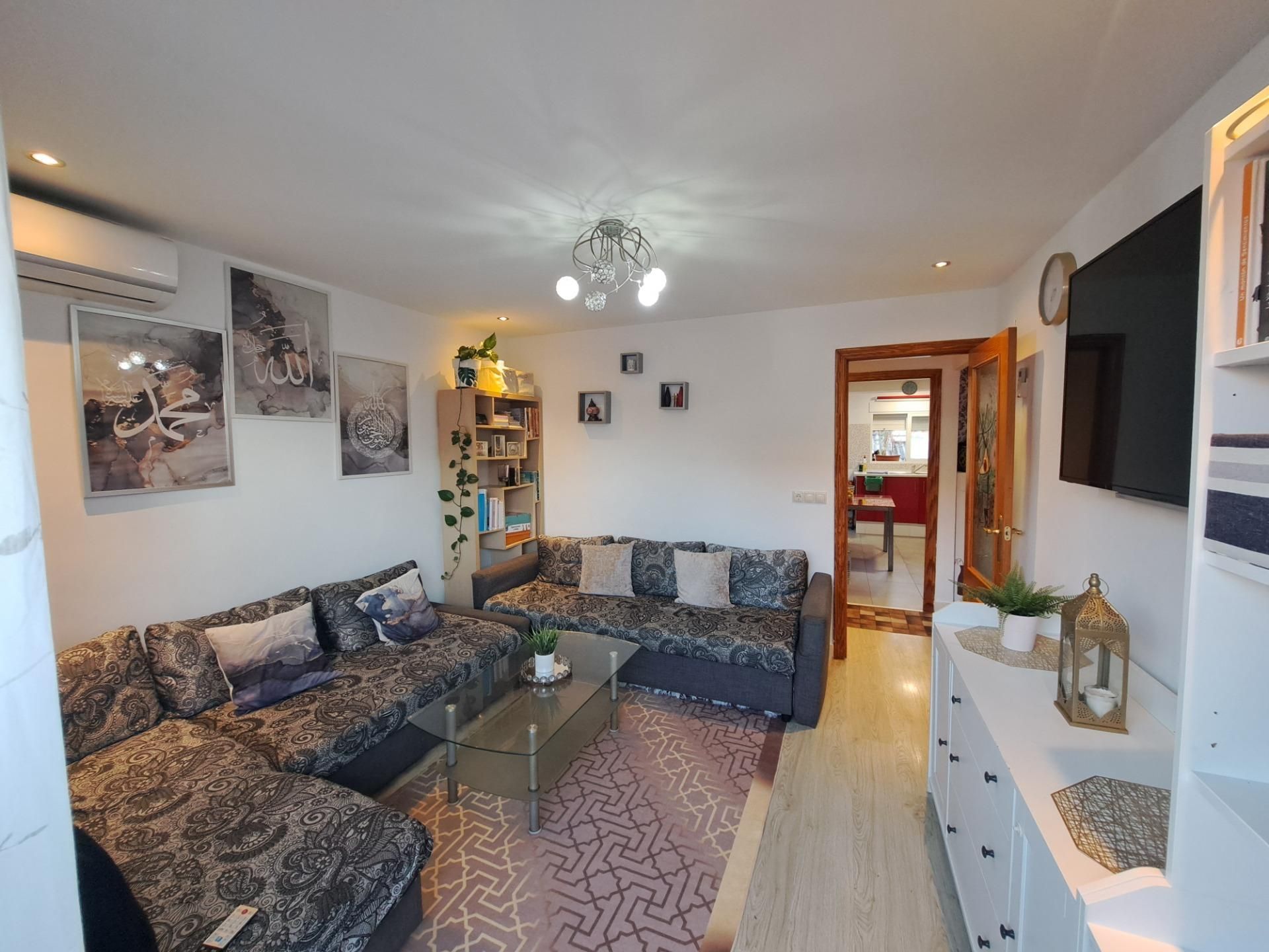 Living room of Flat for sale in Alzira  with Air Conditioner, Parquet flooring and Balcony