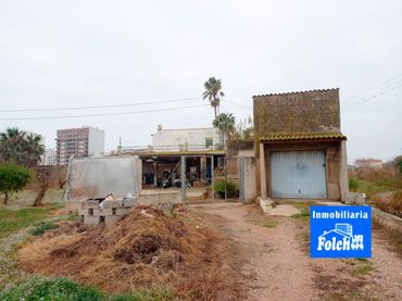 Casa con jardín en venta en Camino Conejos