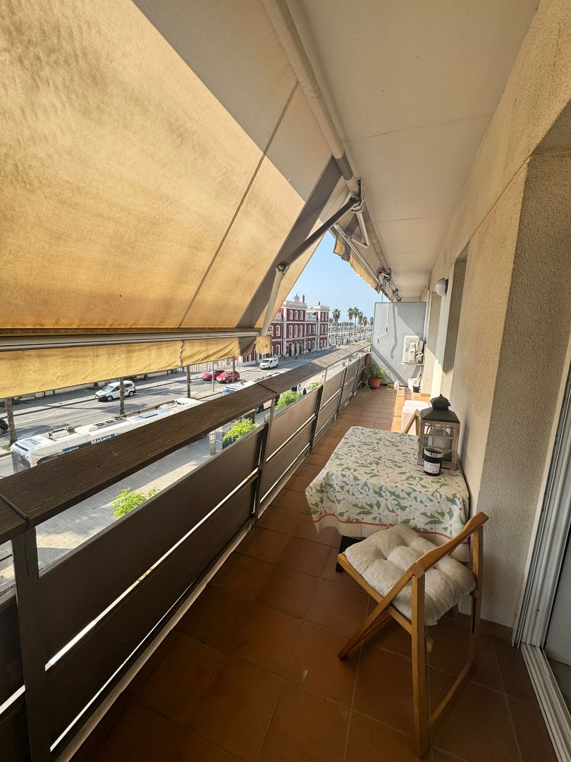 Terrace of Flat to rent in Mataró  with Air Conditioner, Storage room and Oven