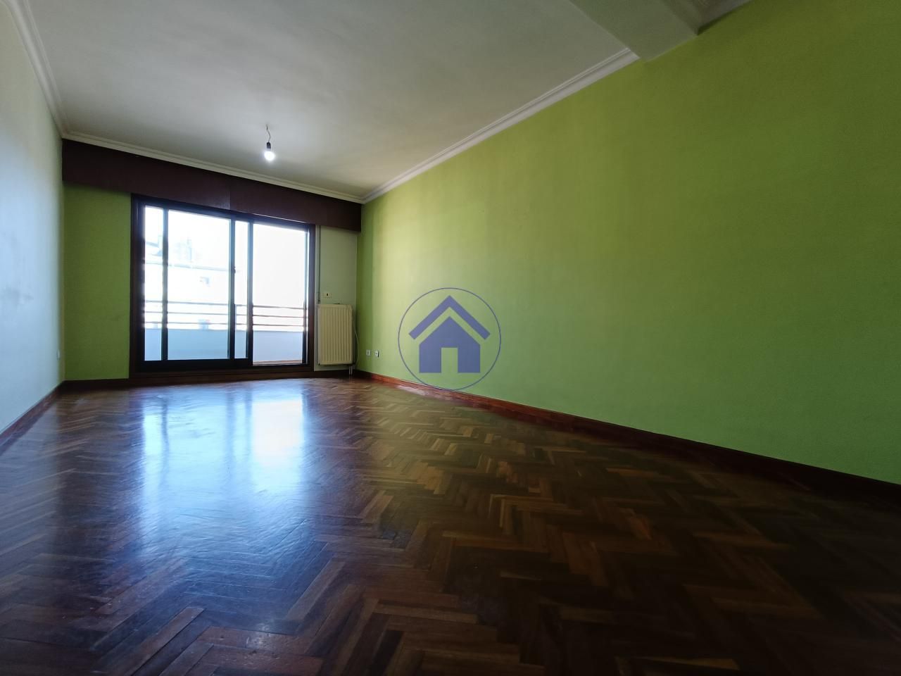 Sala d'estar de Àtic en venda en Vigo  amb Calefacció, Parquet i Terrassa