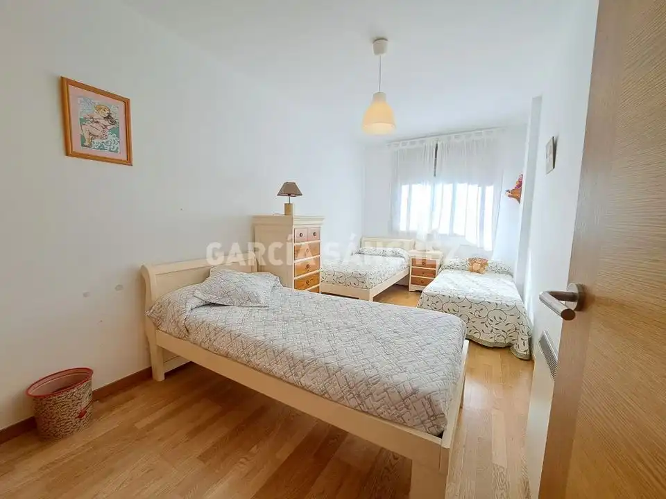 Schlafzimmer von Wohnungen zum Verkauf in Boiro mit Terrasse, Möbliert und Balkon
