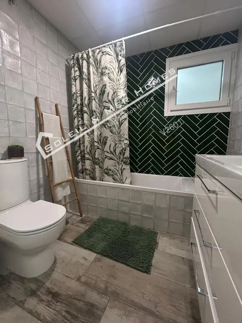 Baño de Dúplex de alquiler en El Puerto de Santa María con Amueblado