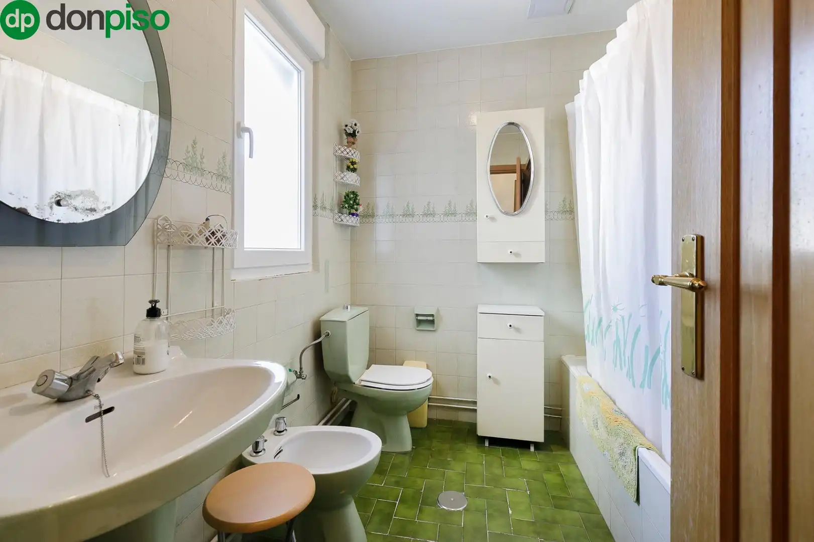 Bathroom of Houses for sale in Granada